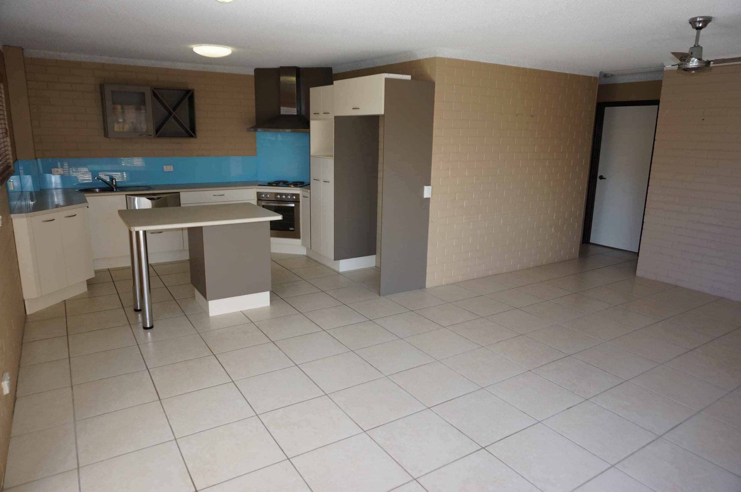 24 Akeringa Place, MOOLOOLABA QLD 4557, Mooloolaba - Thumbnail 3