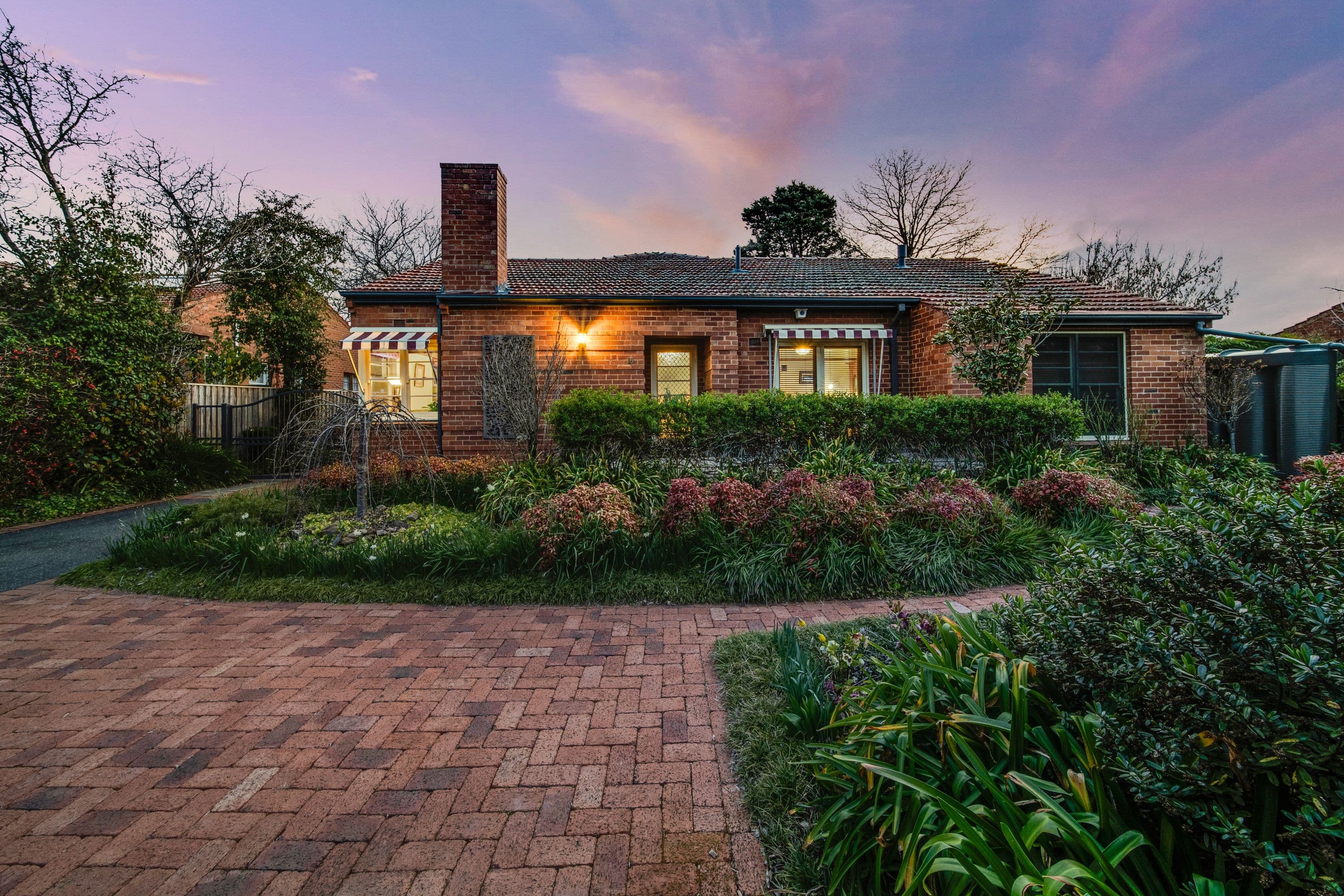16 Meehan Gardens, Narrabundah ACT 2604, Narrabundah - Image 1