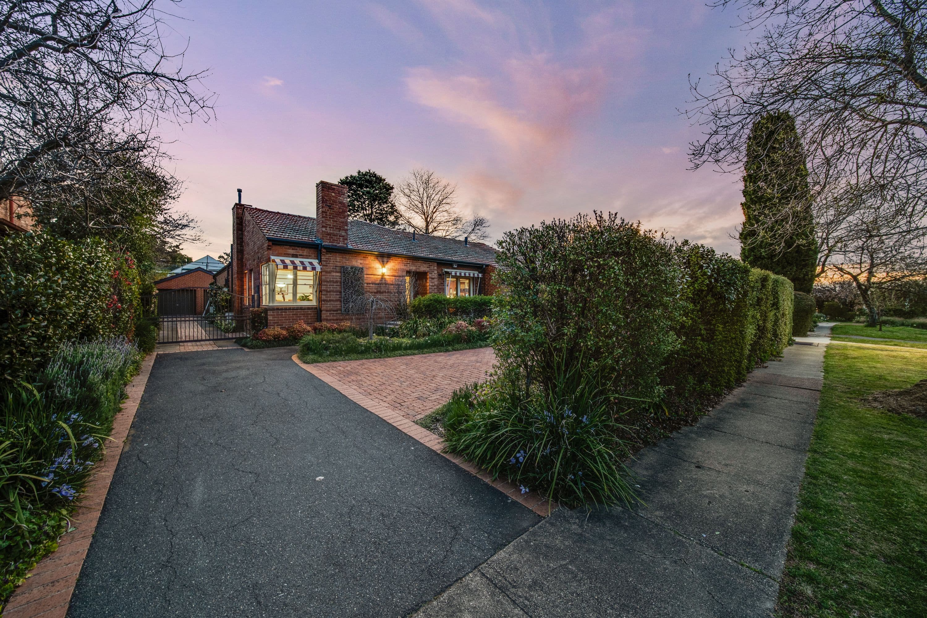 16 Meehan Gardens, Narrabundah ACT 2604, Narrabundah - Thumbnail 3