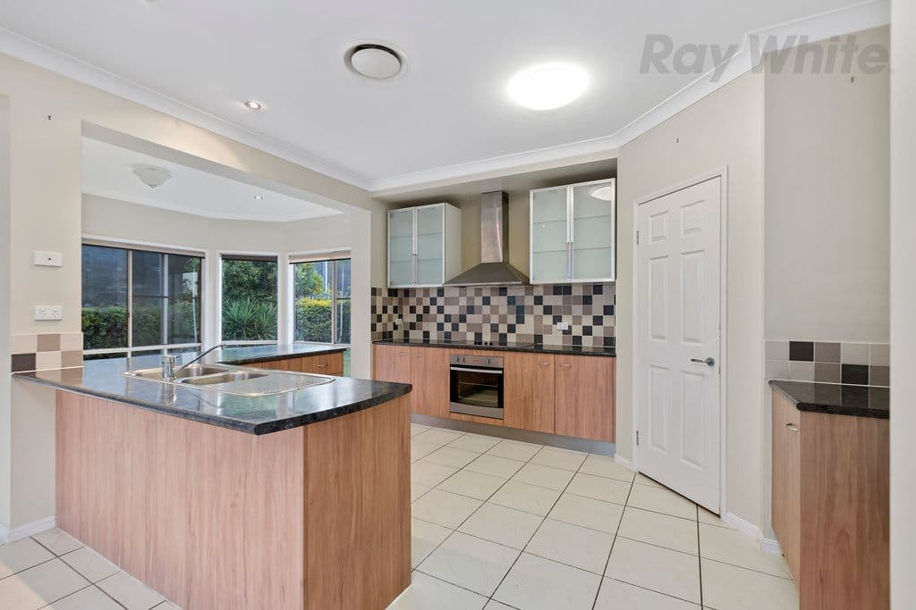9 Naracoorte Place, Parkinson QLD 4115, Parkinson - Thumbnail 5