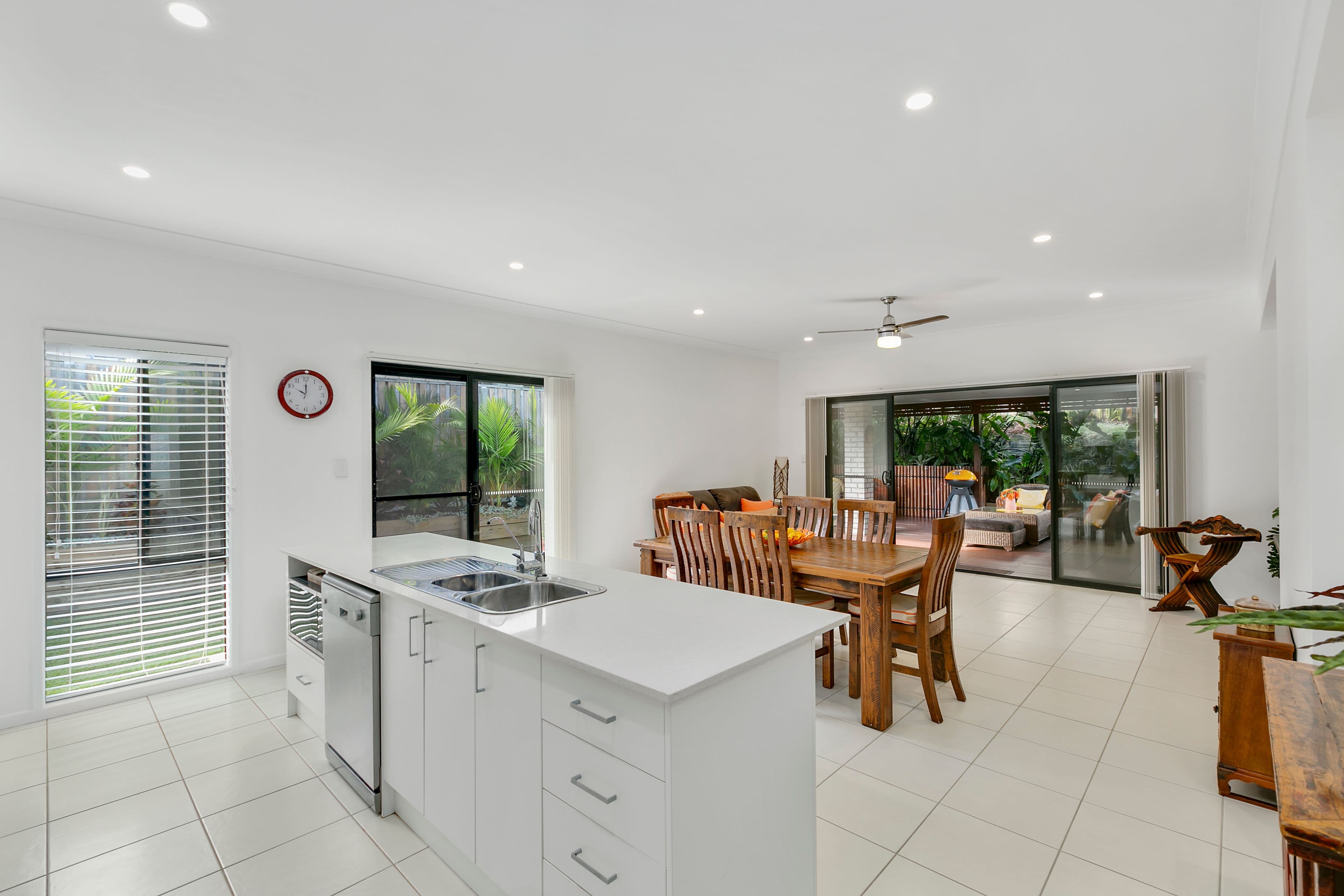56 Wunburra Circle, Pacific Pines QLD 4211, Pacific Pines - Thumbnail 4
