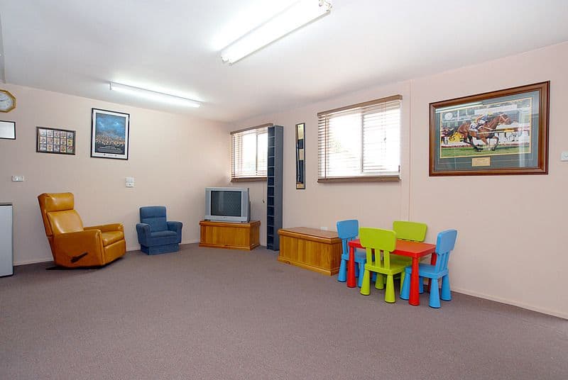 64  Edina Road, FERNTREE GULLY VIC 3156, Ferntree Gully - Thumbnail 8