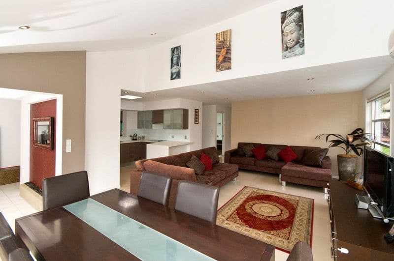 4 Aegean Way, CURRUMBIN WATERS QLD 4223, Currumbin Waters - Thumbnail 2