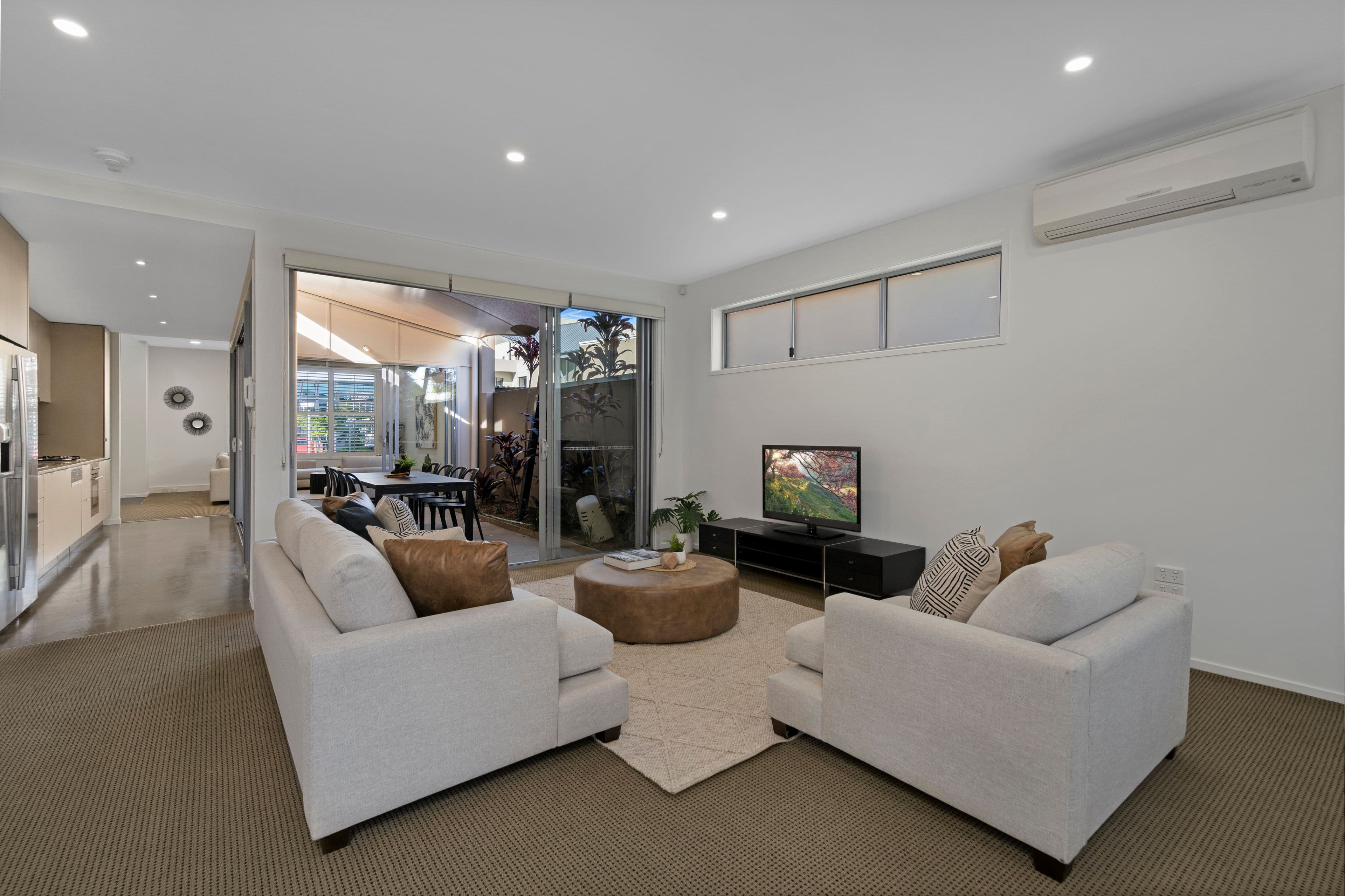 24 Watts Drive, Varsity Lakes QLD 4227, Varsity Lakes - Thumbnail 4