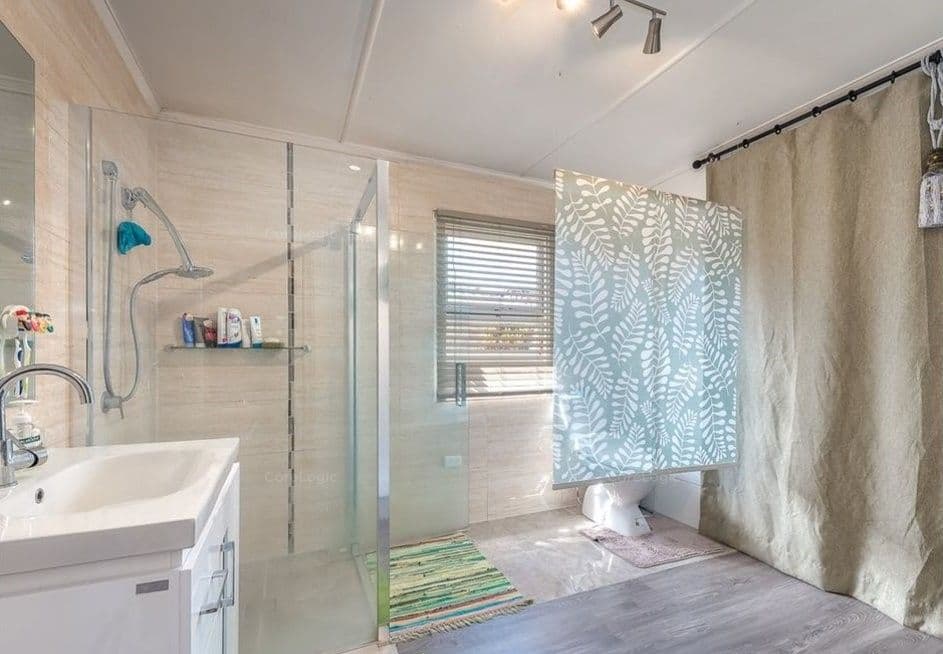 73 Stevens Street, Southport QLD 4215, Southport - Thumbnail 2