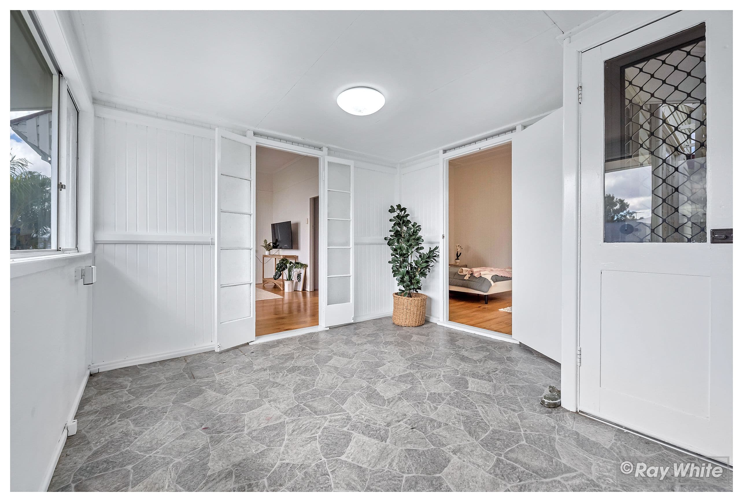 98 Princess Street, Berserker QLD 4701, Berserker - Thumbnail 2