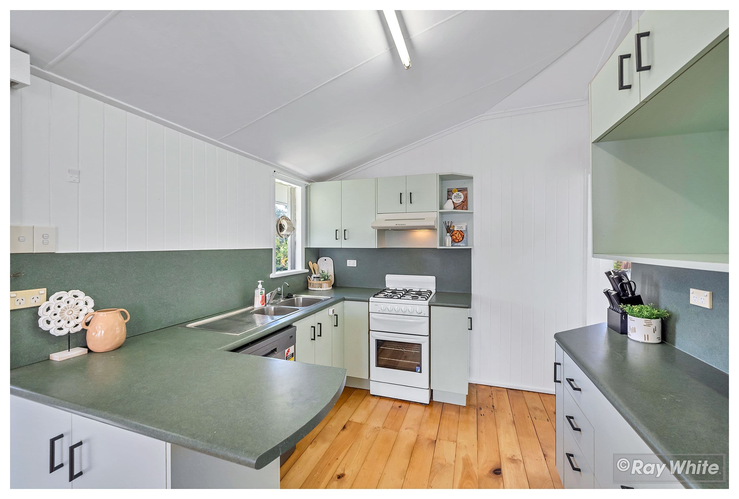 98 Princess Street, Berserker QLD 4701, Berserker - Thumbnail 8