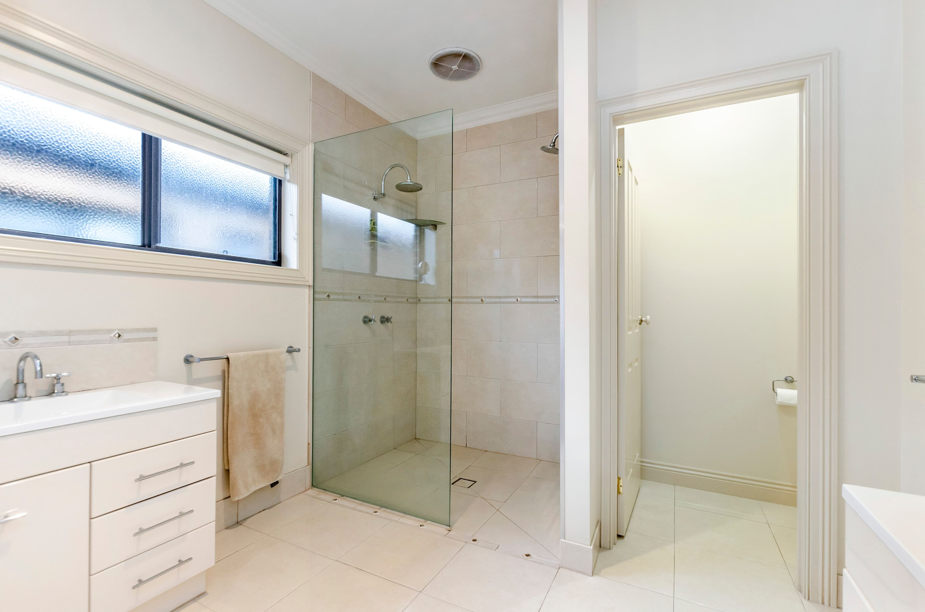 8 Golden Spring Court, Warrnambool VIC 3280, Warrnambool - Thumbnail 7