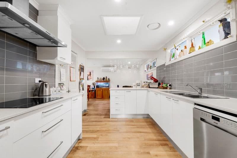8 Jeffrey Grove, Bayswater VIC 3153, Bayswater - Thumbnail 2