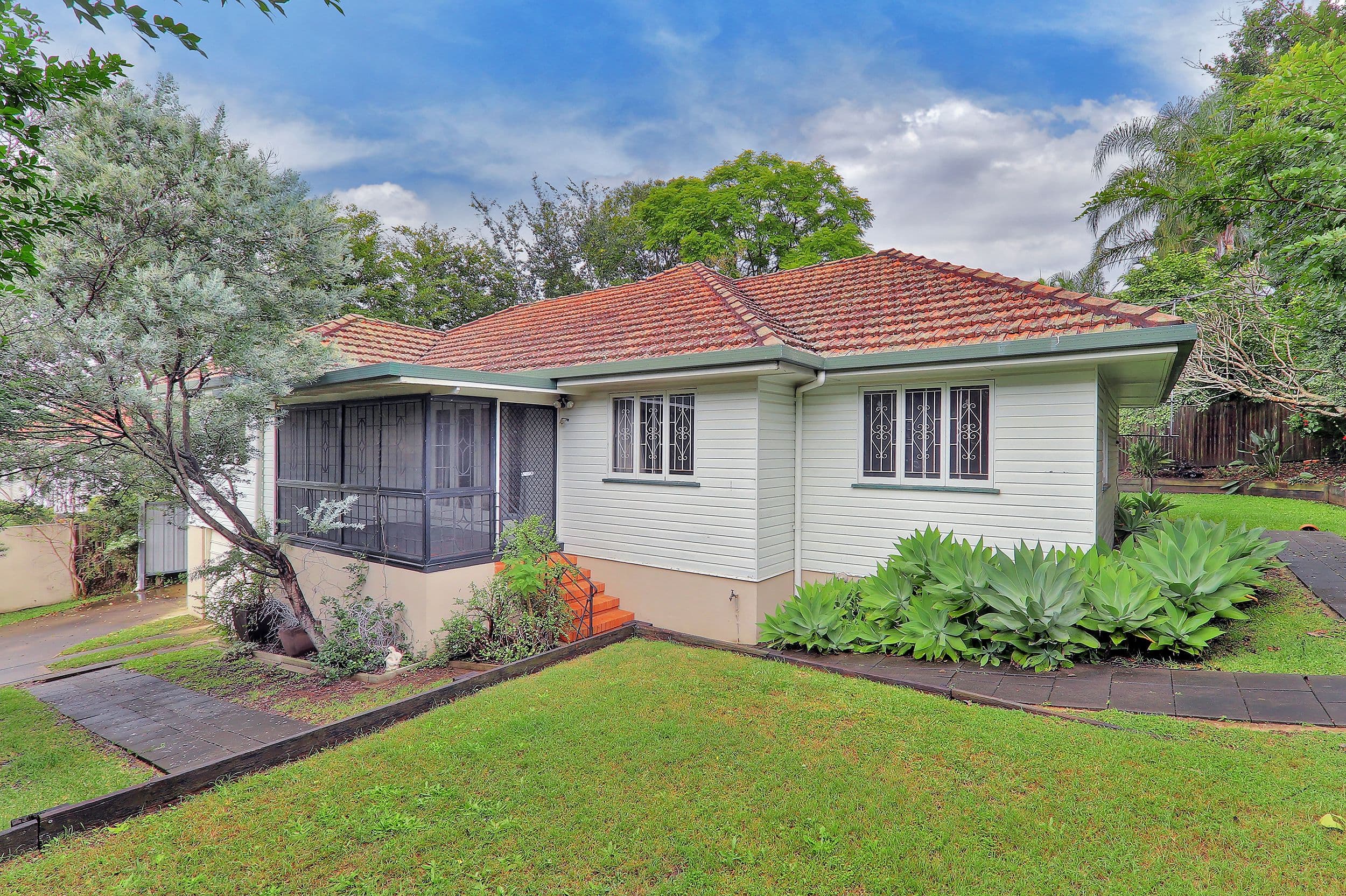 50 Gaynesford Street, Mount Gravatt QLD 4122, Mount Gravatt - Image 1