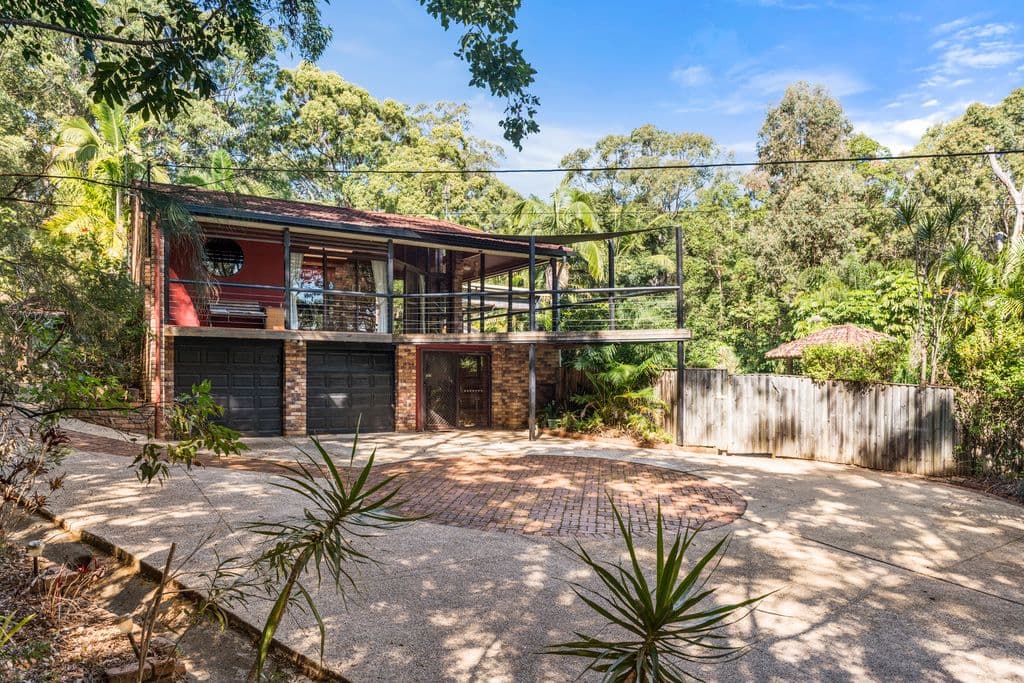 3 Cheshire Grove, Elanora QLD 4221, Elanora - Thumbnail 4