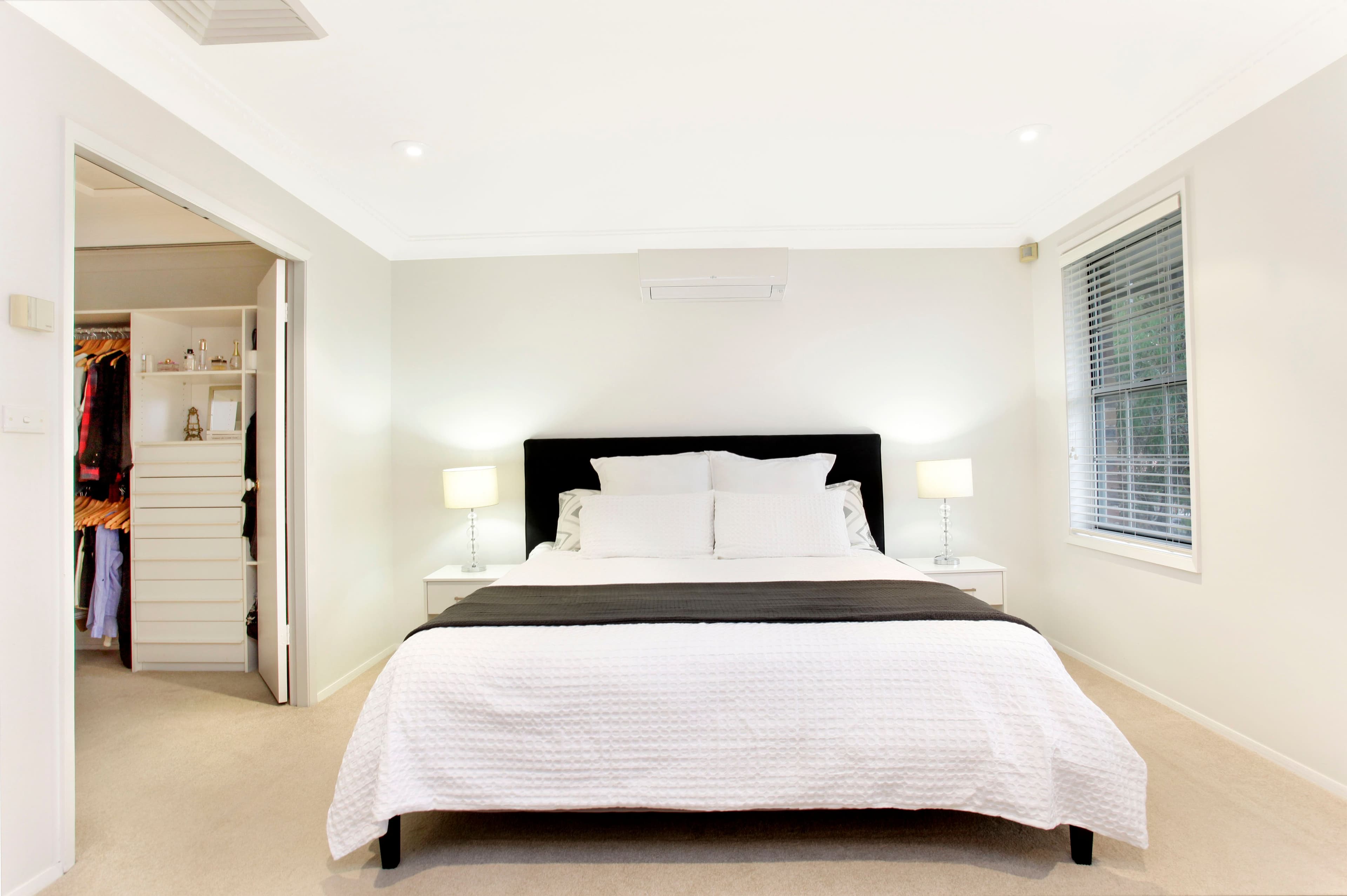 37 Corio Road, Prairiewood - Thumbnail 3