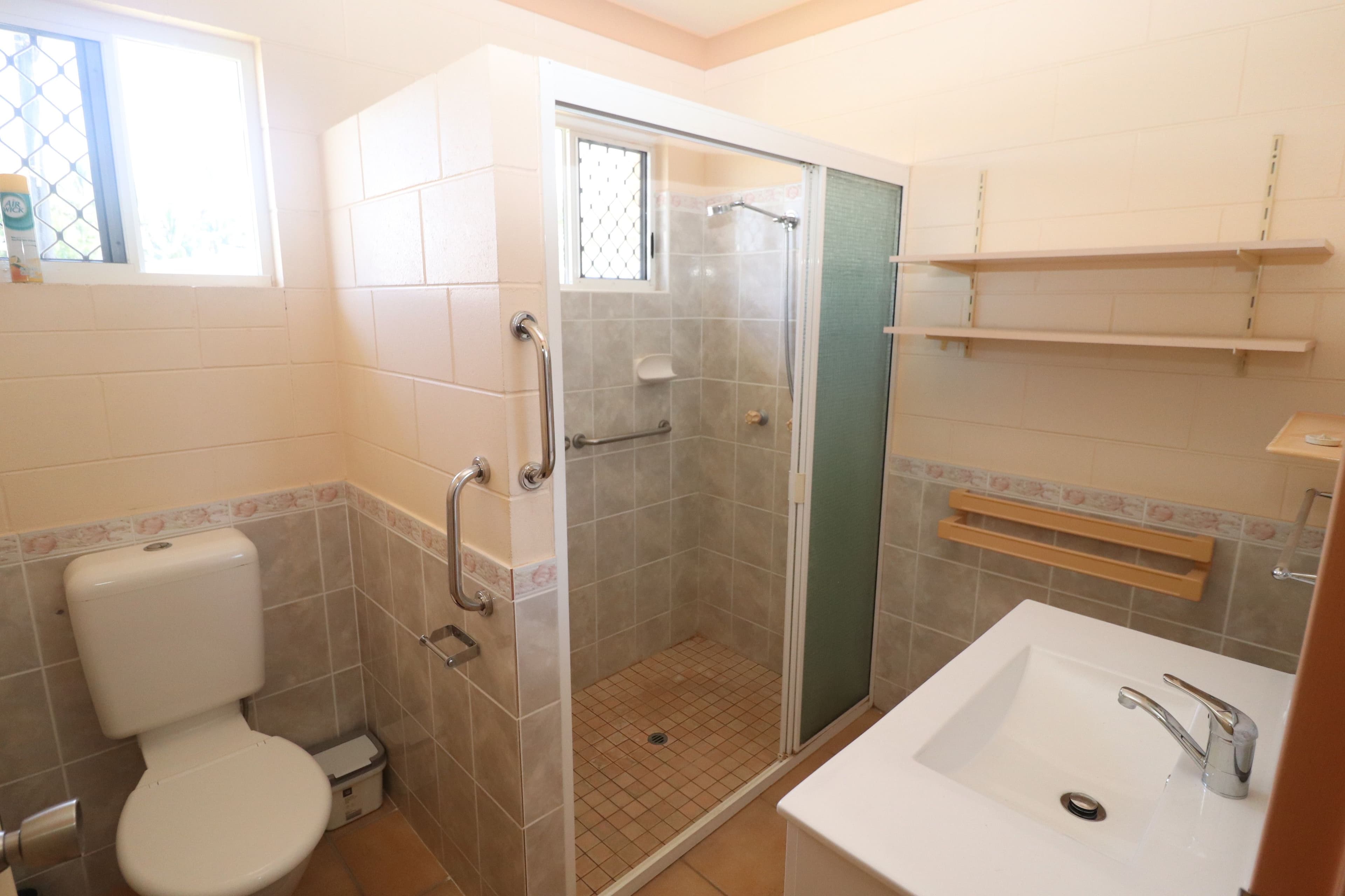 24 Garbutt Street, Ingham QLD 4850, Ingham - Thumbnail 4