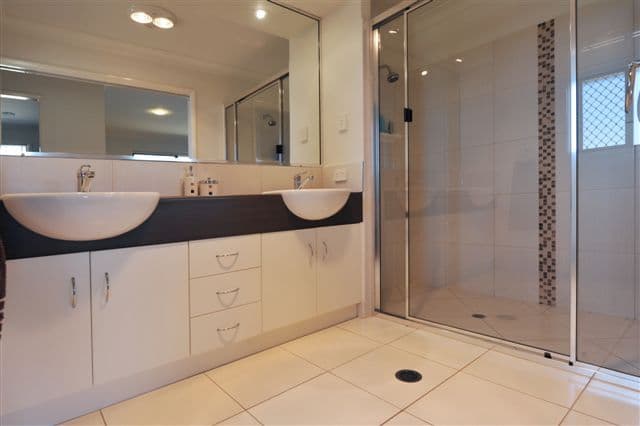 1 Madison Court, GLENVALE QLD 4350, Glenvale - Thumbnail 6