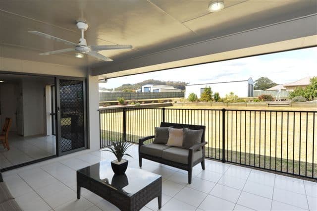 1 Madison Court, GLENVALE QLD 4350, Glenvale - Thumbnail 8
