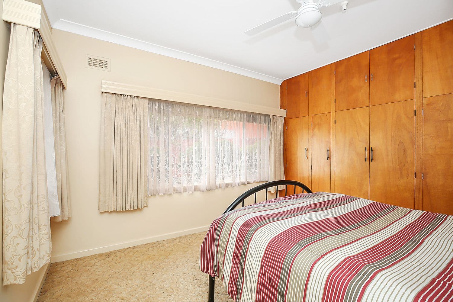 1C Errey Street, Camperdown VIC 3260, Camperdown - Thumbnail 5