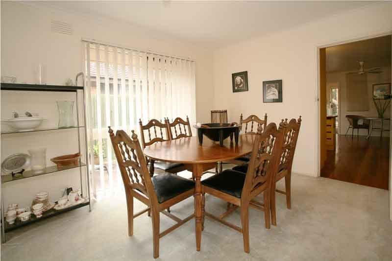 3 Champion Crescent, GLEN WAVERLEY VIC 3150, Glen Waverley - Thumbnail 5