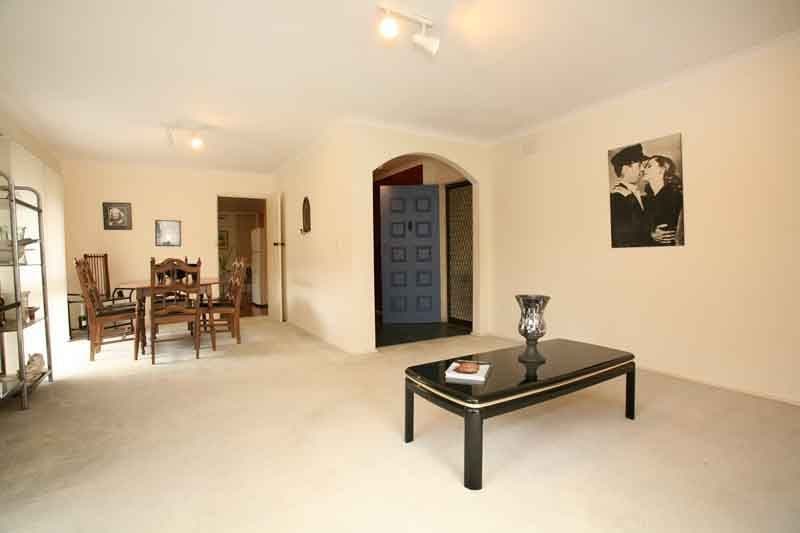 3 Champion Crescent, GLEN WAVERLEY VIC 3150, Glen Waverley - Thumbnail 6