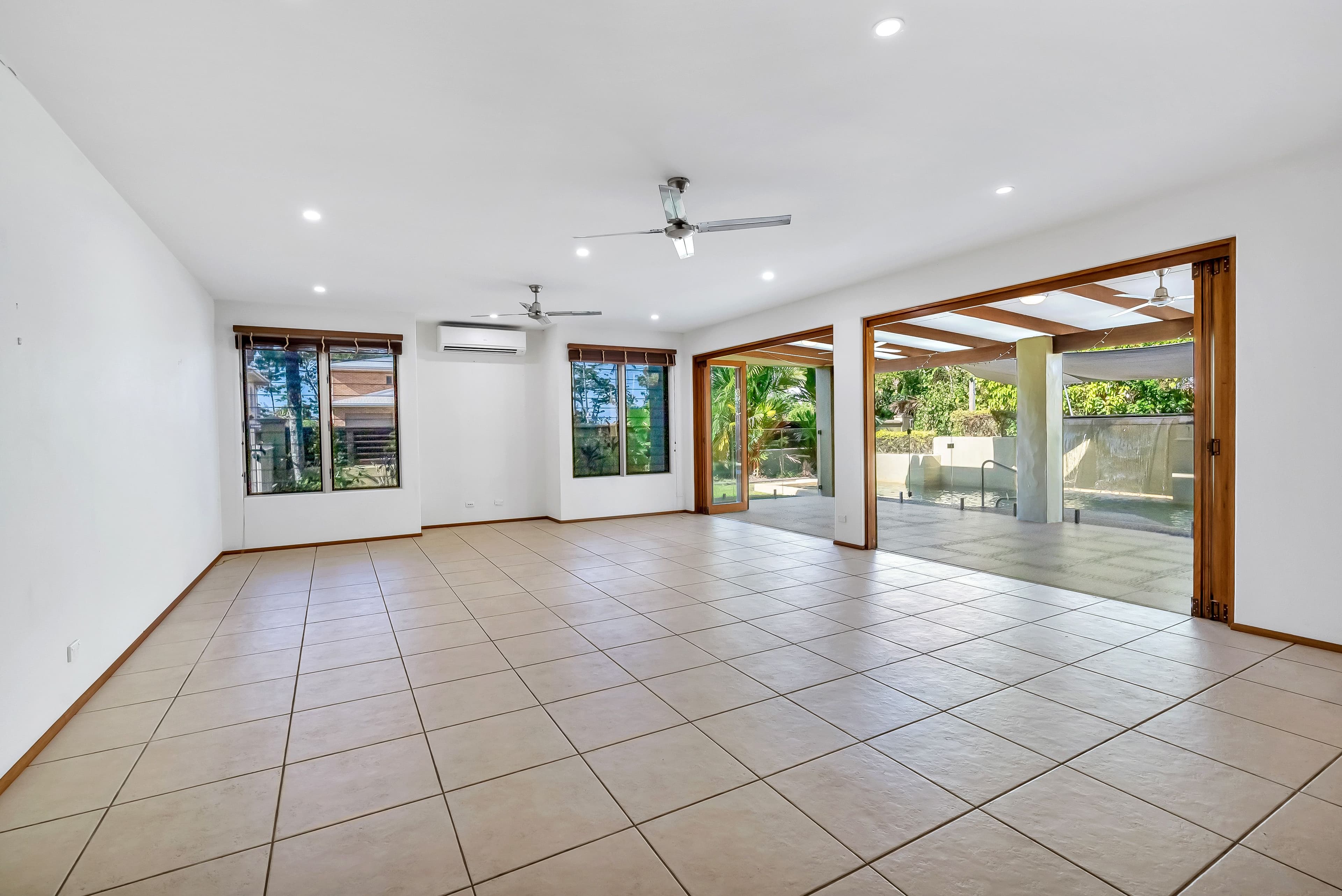 1 Monica Close, Holloways Beach QLD 4878, Holloways Beach - Thumbnail 3