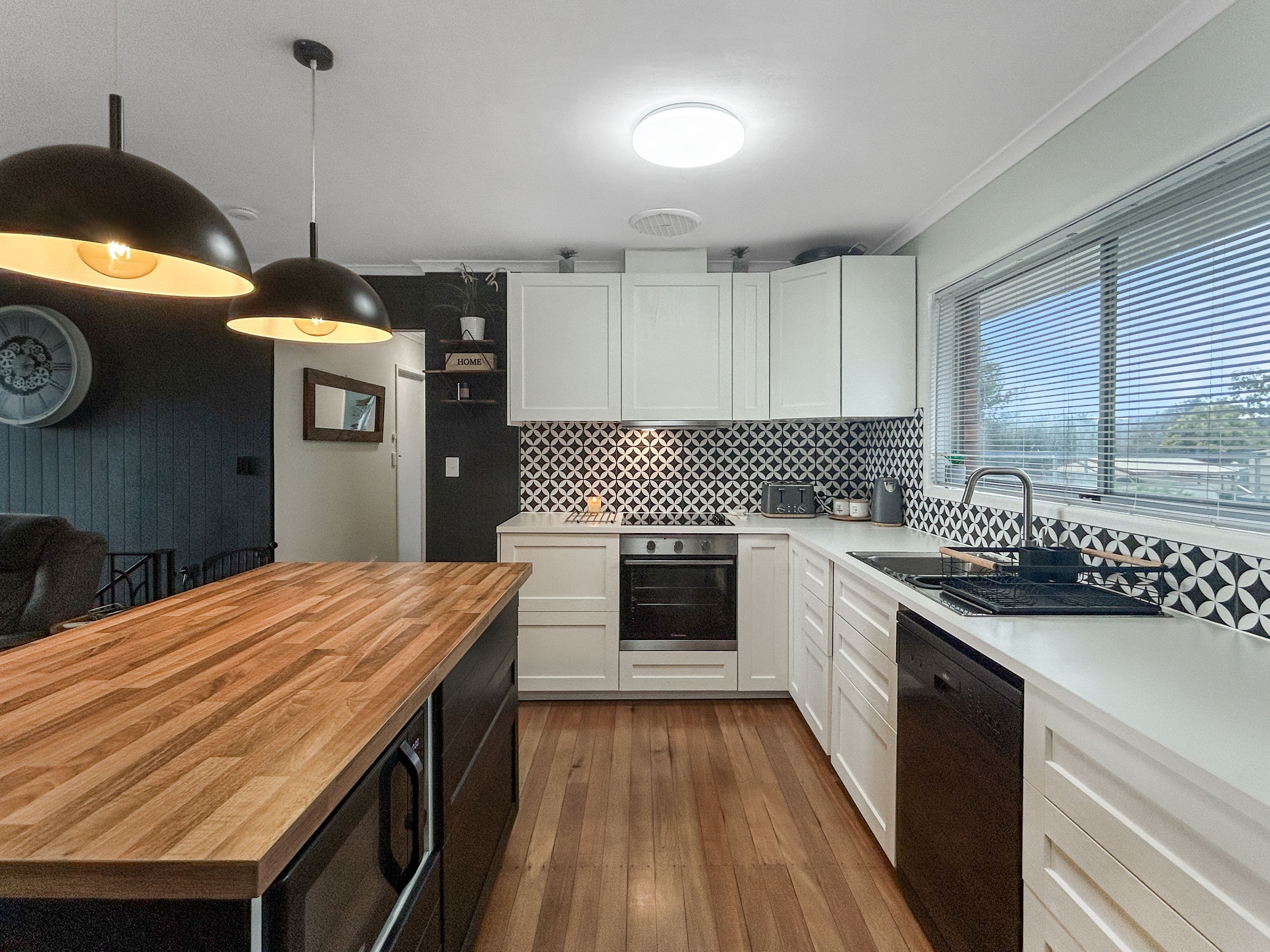30 Elizabeth Street, Esk QLD 4312, Esk - Thumbnail 3