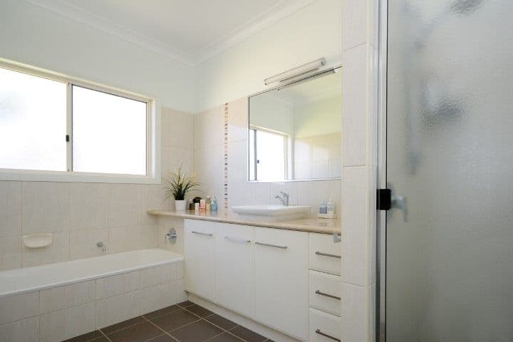 7a Kookaburra Court, GLENVALE QLD 4350, Glenvale - Thumbnail 8