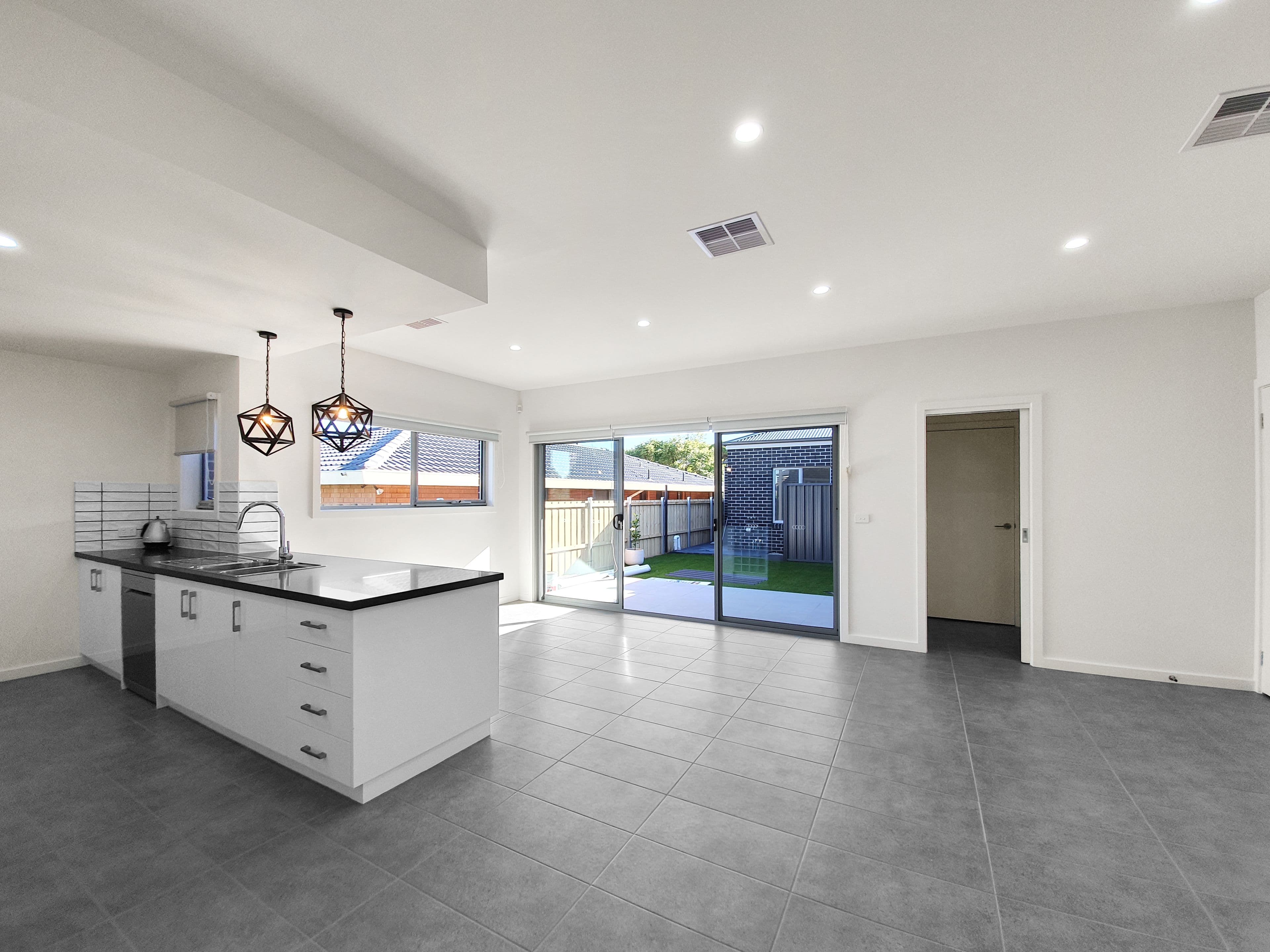 115 Reynolds Road, Belmont VIC 3216, Belmont - Thumbnail 2