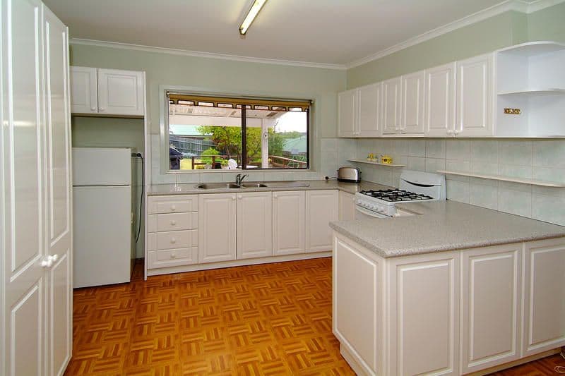 17  Wensley Street, DIAMOND CREEK VIC 3089, Diamond Creek - Thumbnail 3
