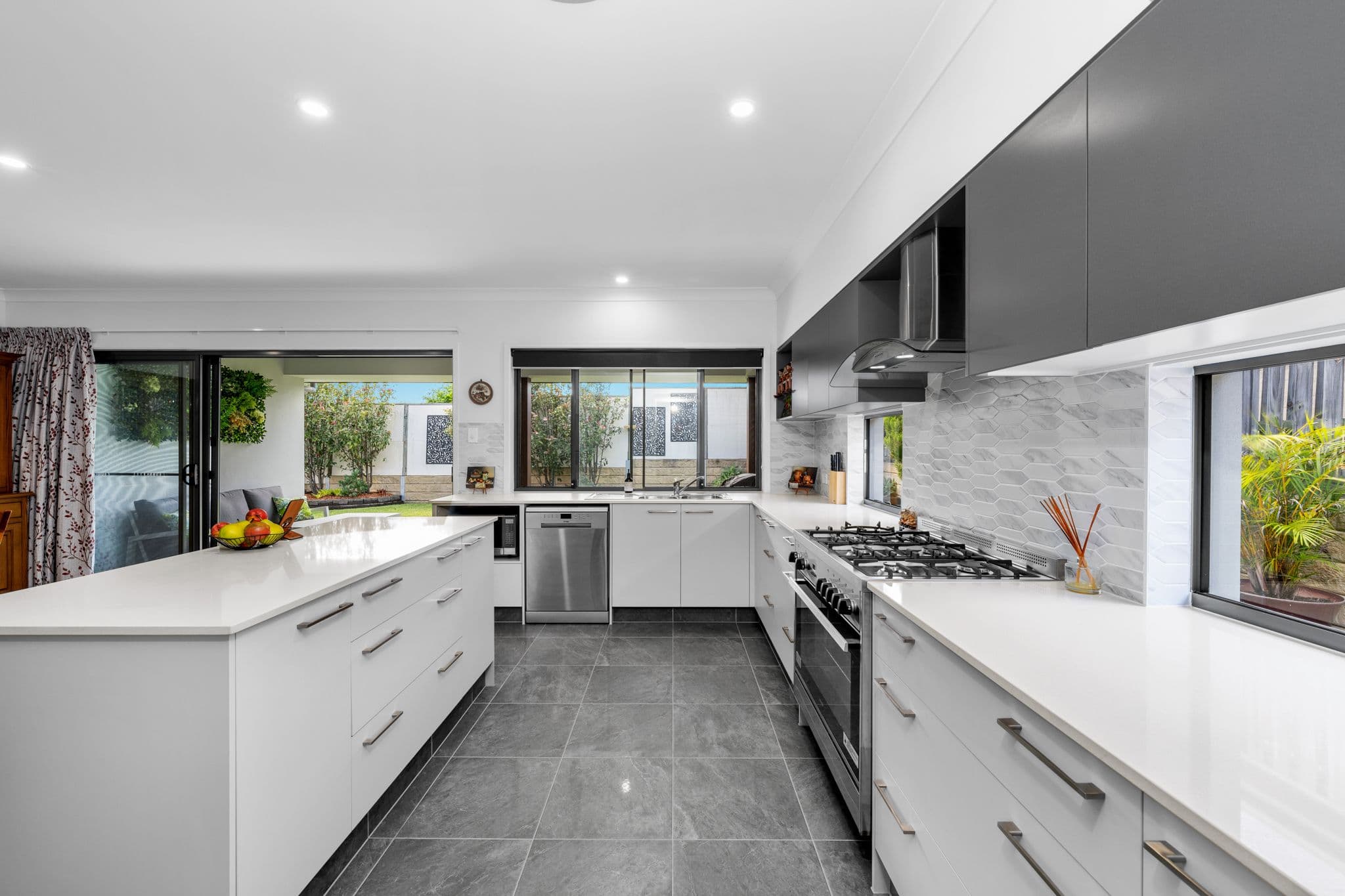 35 Beilby Crescent, Pimpama QLD 4209, Pimpama - Thumbnail 3