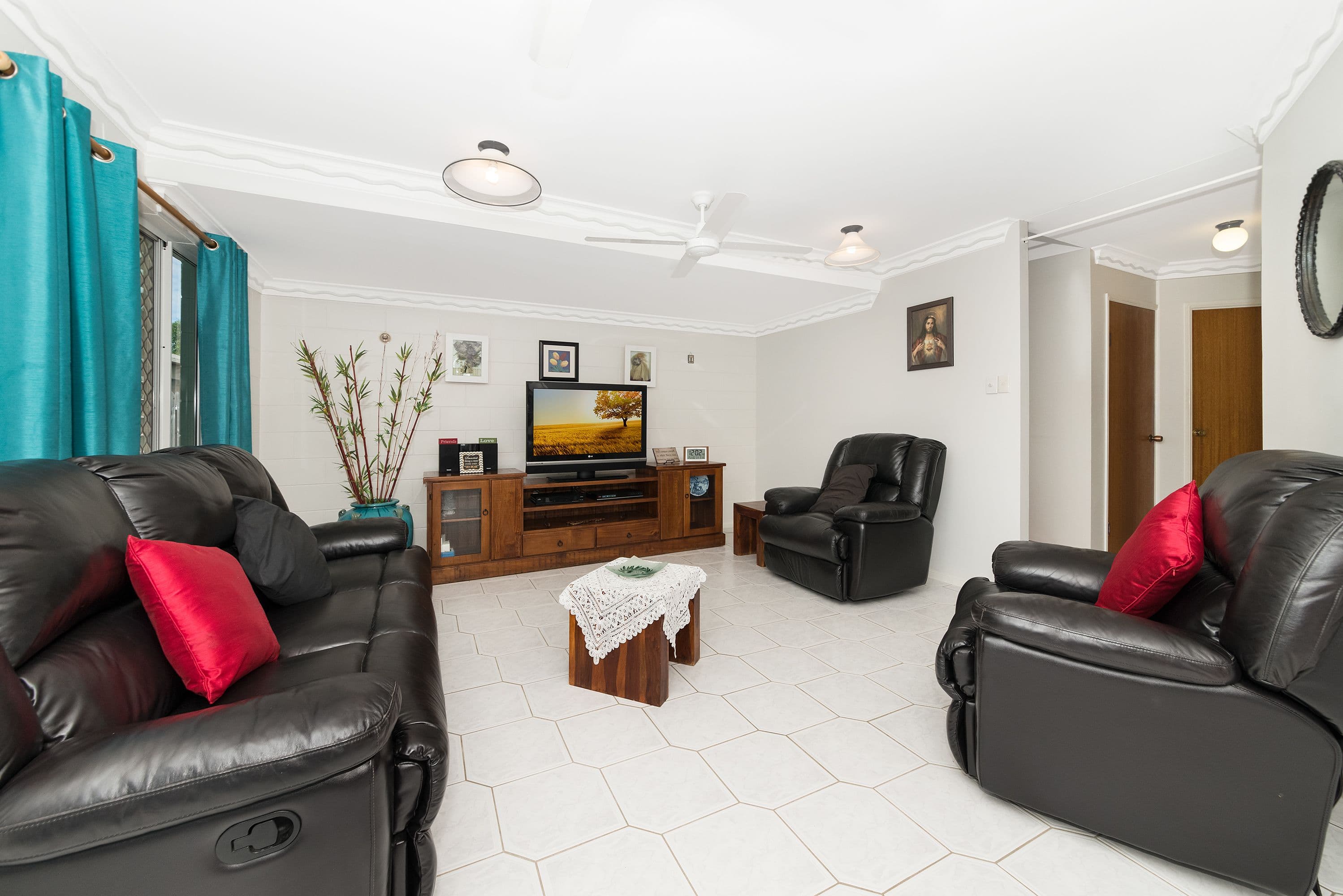 5 Feeney Avenue, Rasmussen QLD 4815, Rasmussen - Thumbnail 4