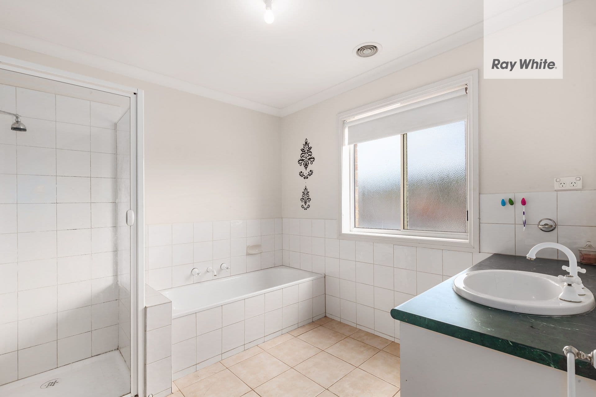 129 The Lakes Boulevard, South Morang VIC 3752, South Morang - Thumbnail 5