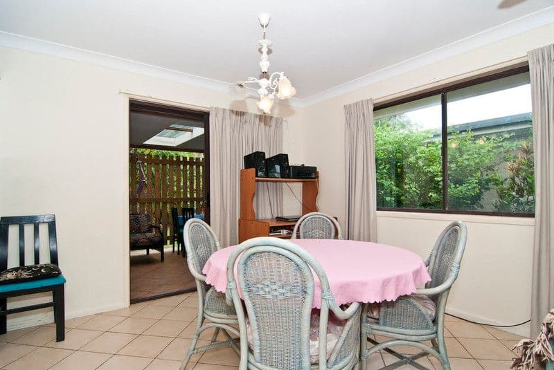 9 Croydon Avenue, CURRIMUNDI QLD 4551, Currimundi - Thumbnail 4