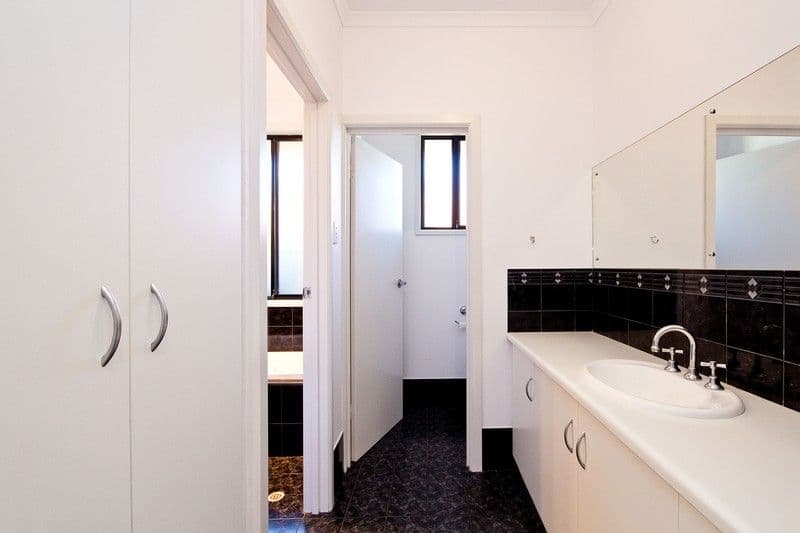 6 Springbank Place, Parafield Gardens SA 5107, Parafield Gardens - Thumbnail 7