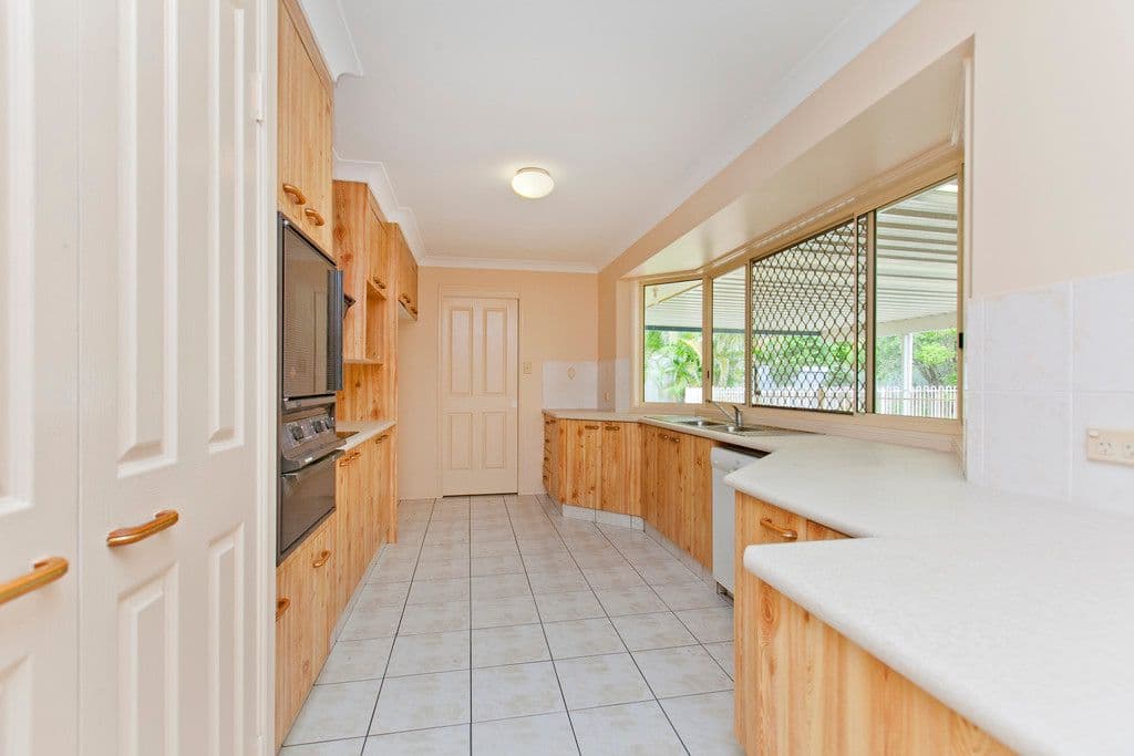 51 Redgrove Avenue, WELLINGTON POINT QLD 4160, Wellington Point - Thumbnail 5