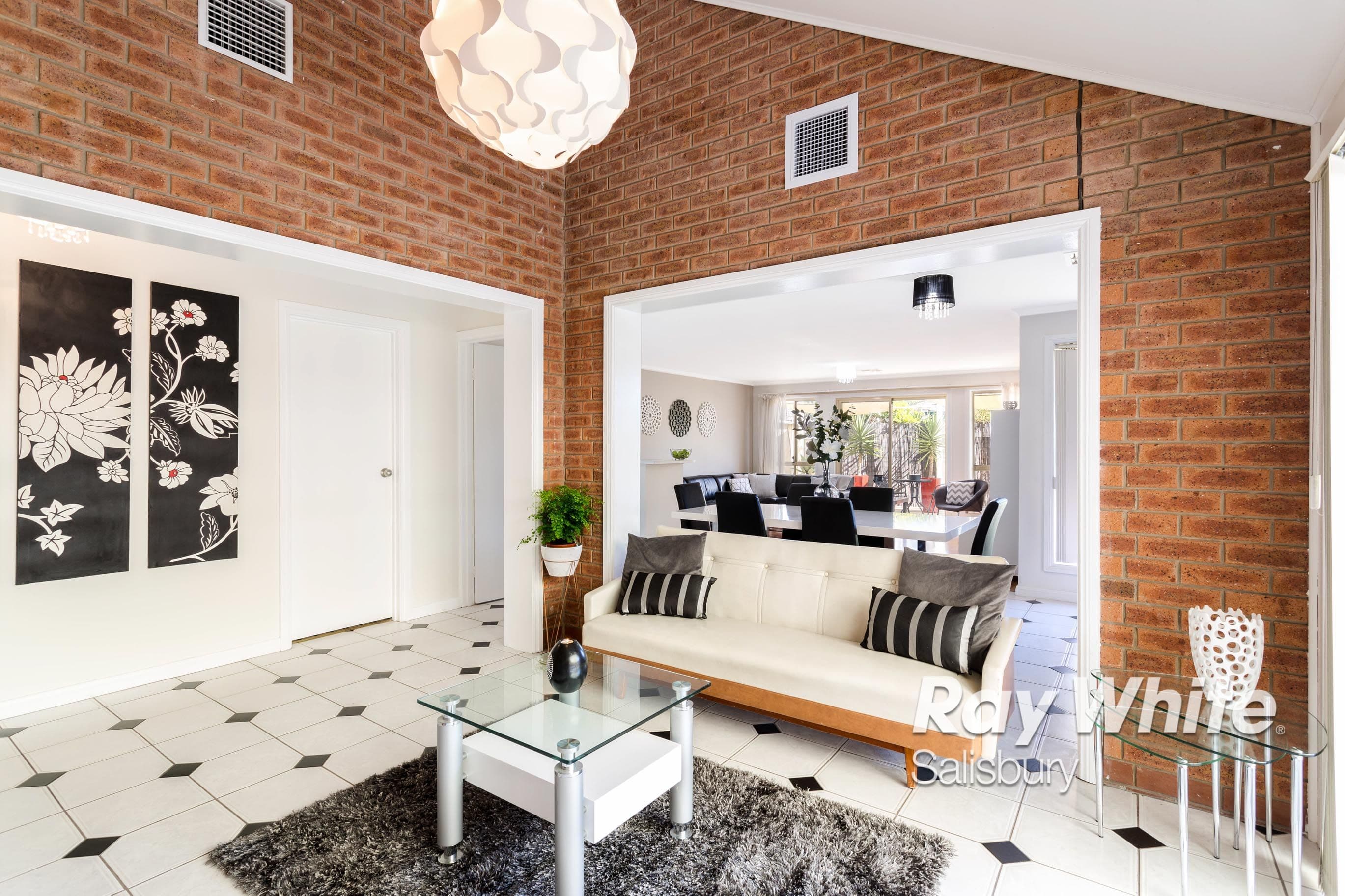 32 Larsson Street, Pooraka SA 5095, Pooraka - Thumbnail 2