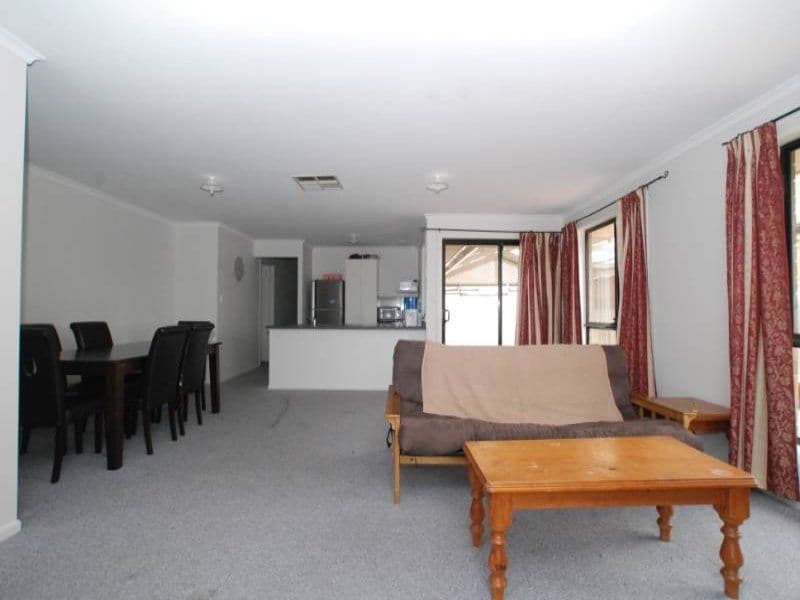 10 Cockle Avenue, ALDINGA BEACH SA 5173, Aldinga Beach - Thumbnail 4