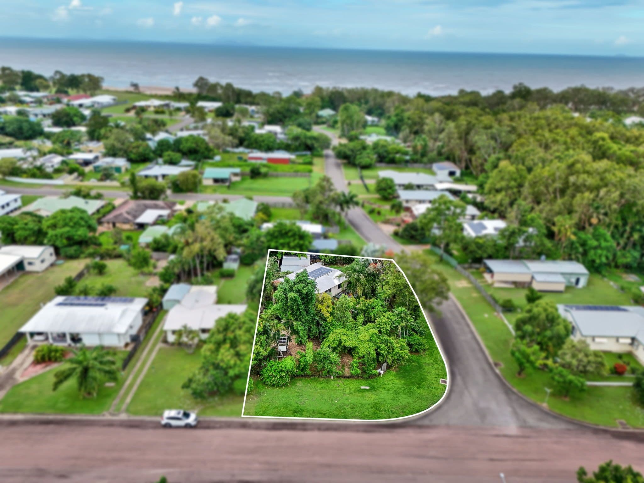 164 Ocean Parade, Balgal Beach QLD 4816, Balgal Beach - Thumbnail 2