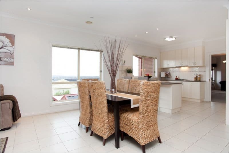 16 Rialton Rise, SOUTH MORANG VIC 3752, South Morang - Thumbnail 4