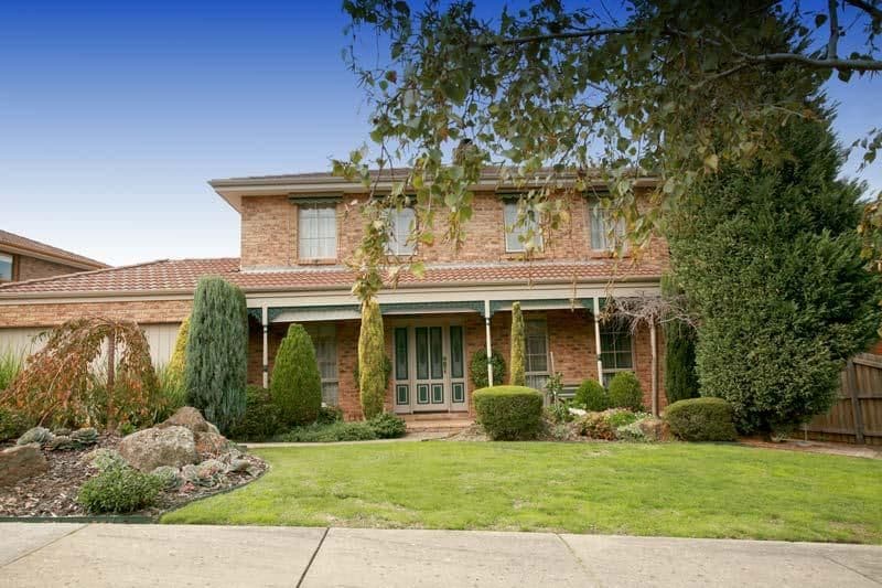 8 Kenross Drive, WHEELERS HILL VIC 3150, Wheelers Hill - Image 1