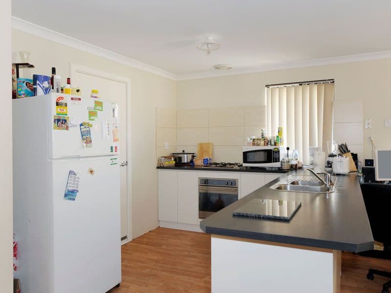 67 Lemon Gum Drive, BALDIVIS WA 6171, Baldivis - Thumbnail 5