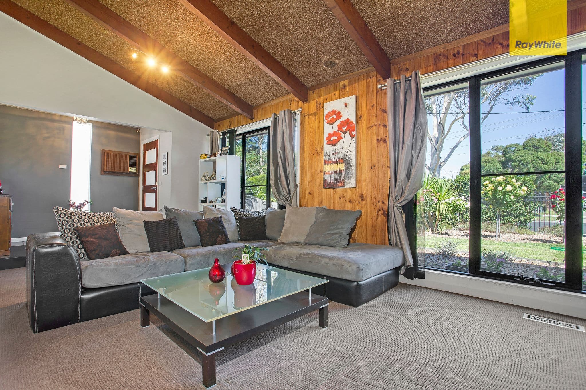 18 Rowan Drive, Kealba VIC 3021, Kealba - Thumbnail 2