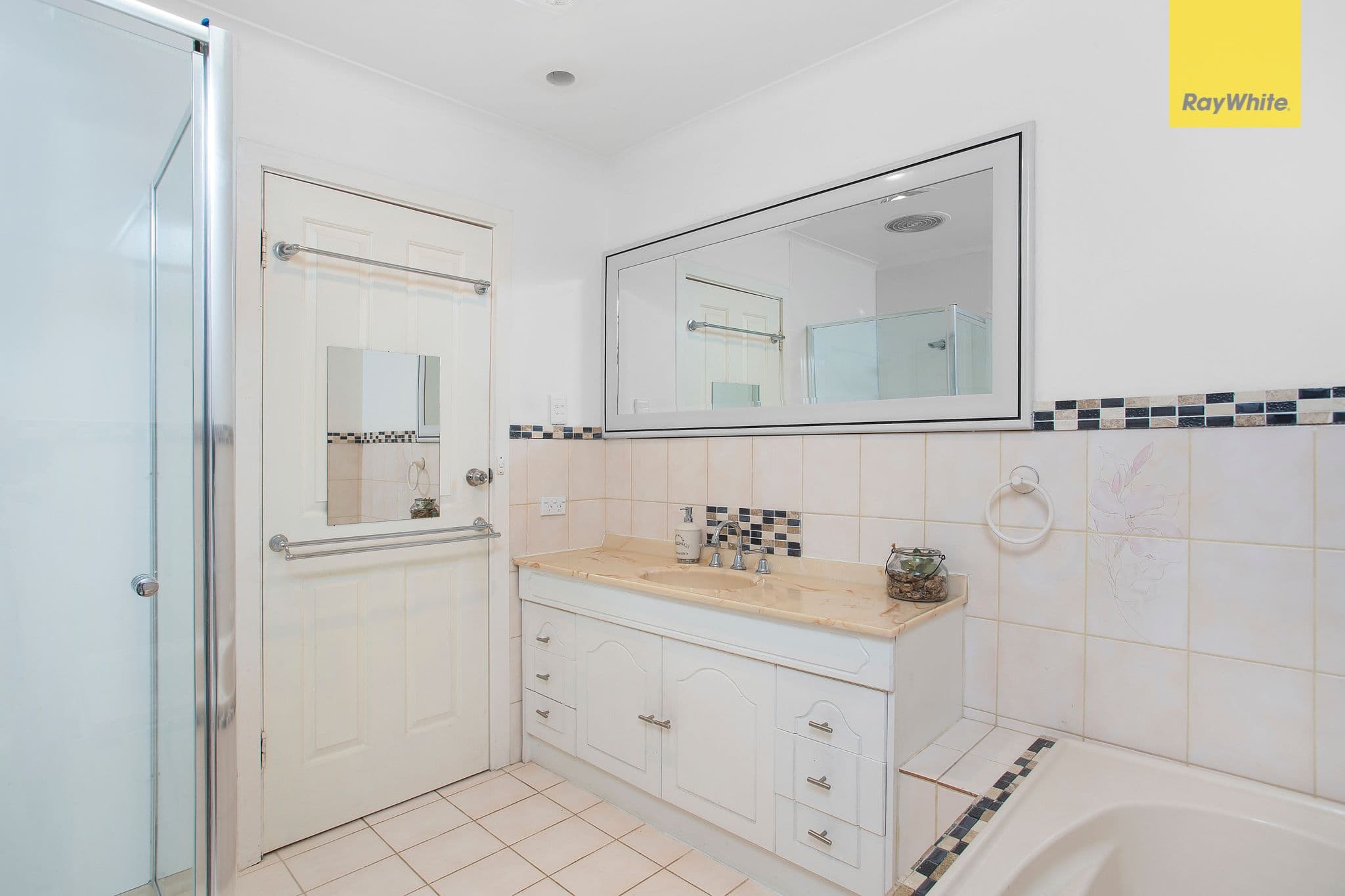 18 Rowan Drive, Kealba VIC 3021, Kealba - Thumbnail 6