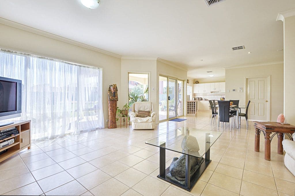 3 Shearwater Drive, MAWSON LAKES SA 5095, Mawson Lakes - Thumbnail 5