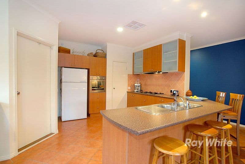 22 Jamieson Way, BERWICK VIC 3806, Berwick - Thumbnail 3