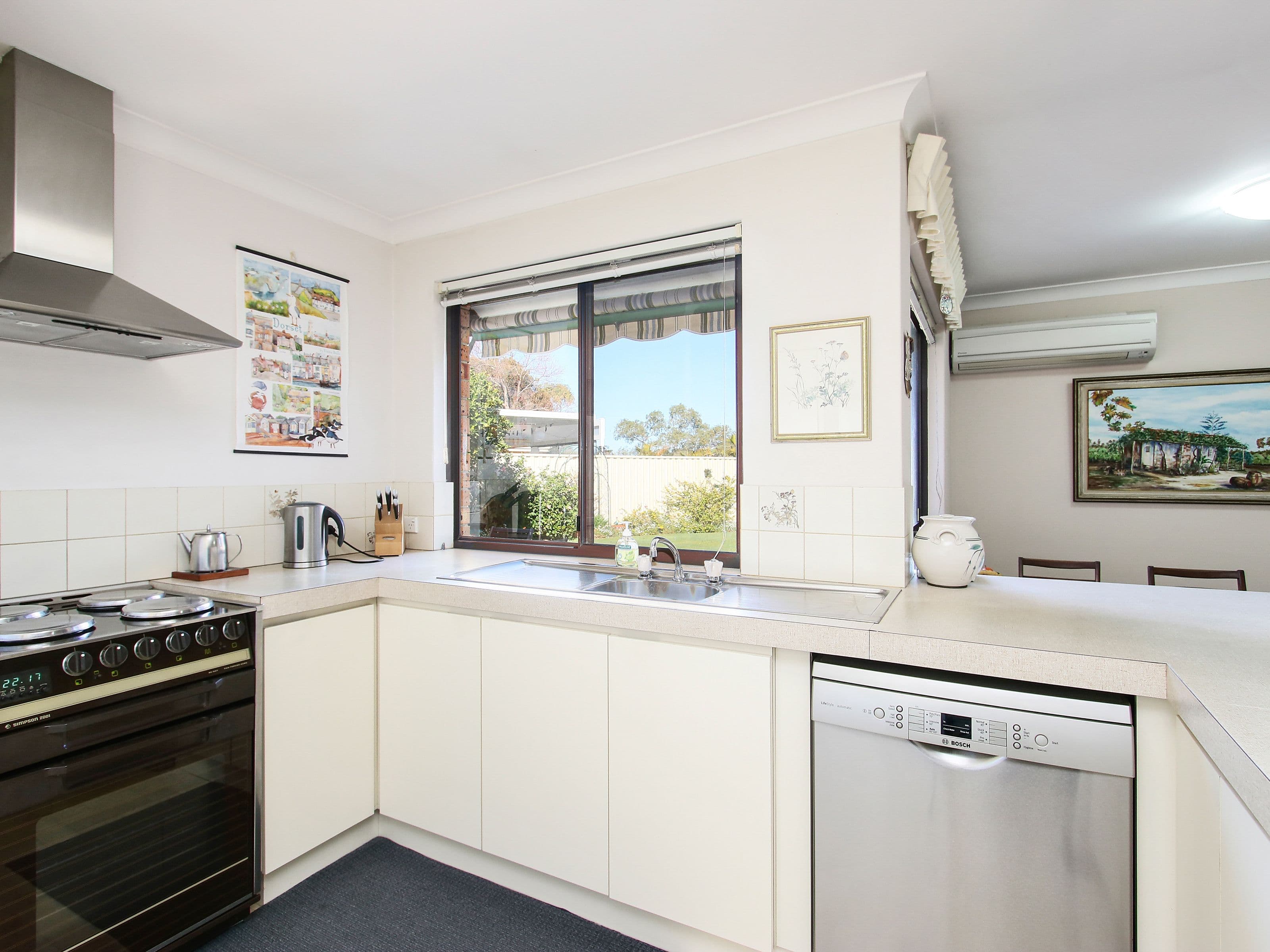 29 Stonecreek Close, Thornlie WA 6108, Thornlie - Thumbnail 2