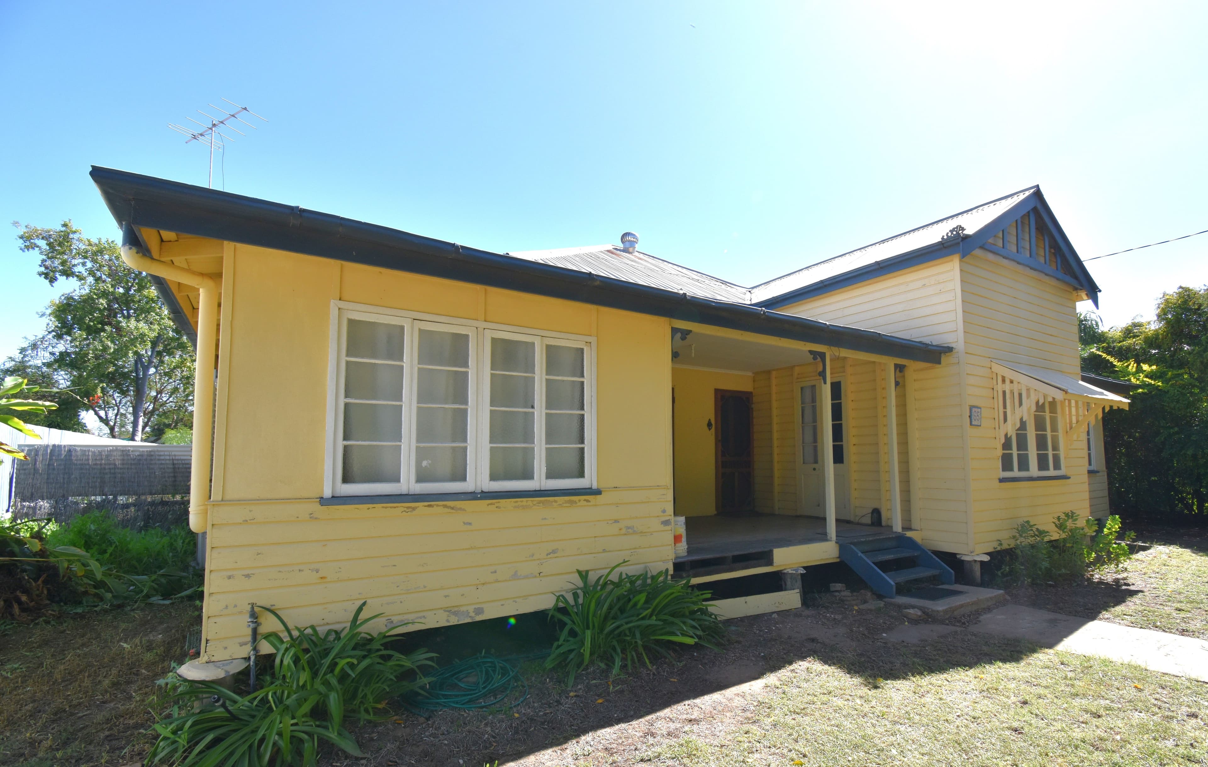 65 Falcon Street, Longreach QLD 4730, Longreach - Thumbnail 8