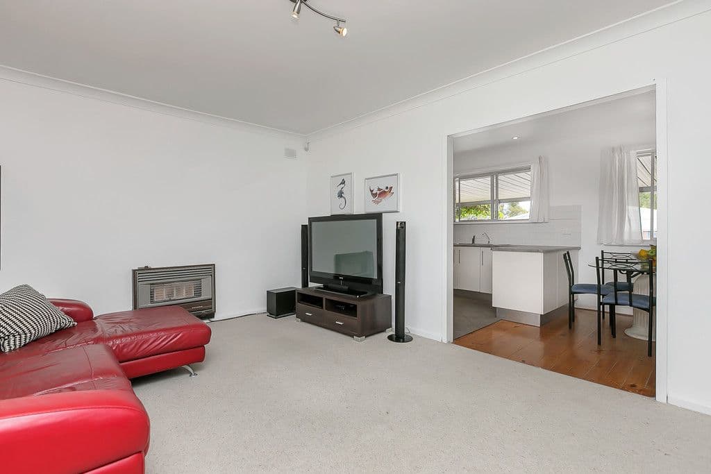 87 Nelson Road, Valley View SA 5093, Valley View - Thumbnail 2