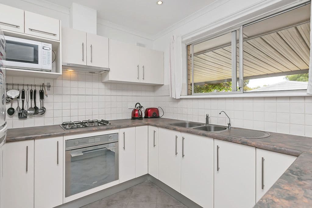 87 Nelson Road, Valley View SA 5093, Valley View - Thumbnail 3