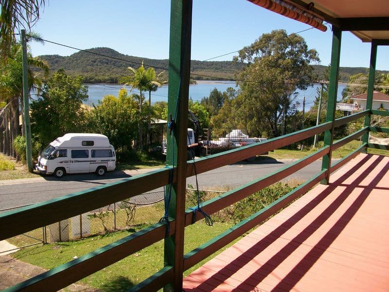 9 Avon Avenue, Banksia Beach, QLD, 4507, Banksia Beach - Thumbnail 2