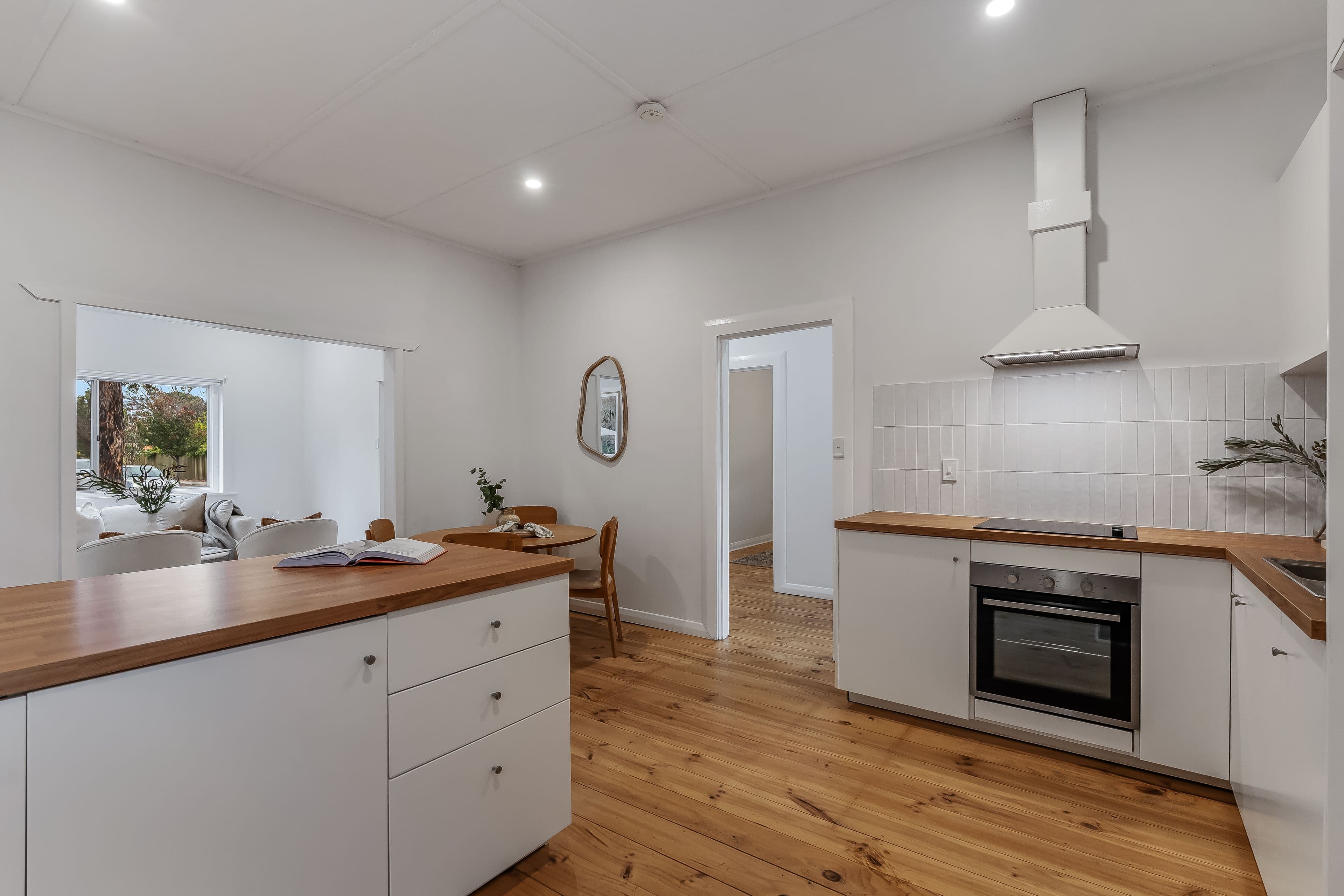 11 Dwyer Road, Oaklands Park SA 5046, Oaklands Park - Thumbnail 3
