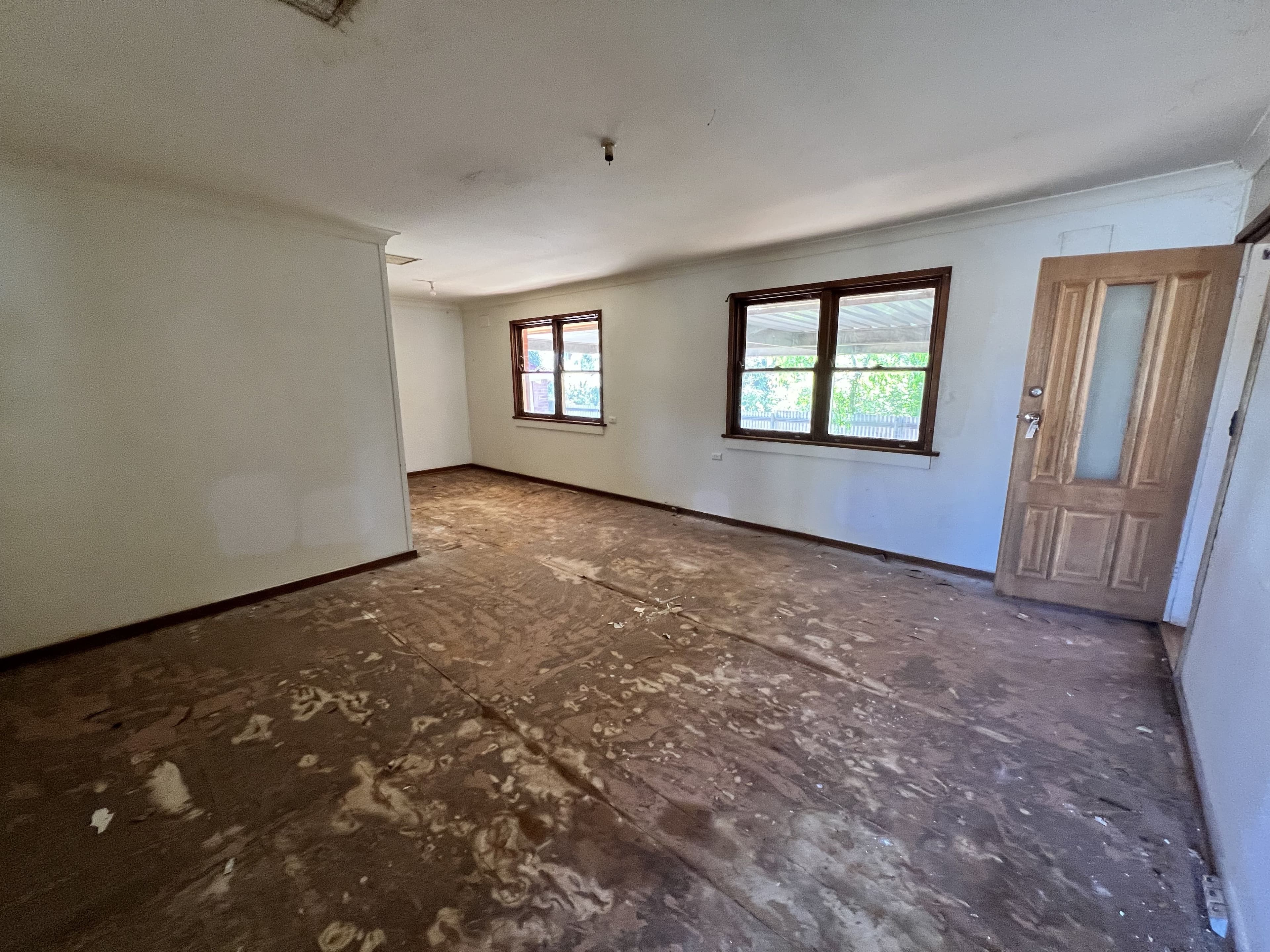 670 Mcgowen Street, Broken Hill NSW 2880, Broken Hill - Thumbnail 2